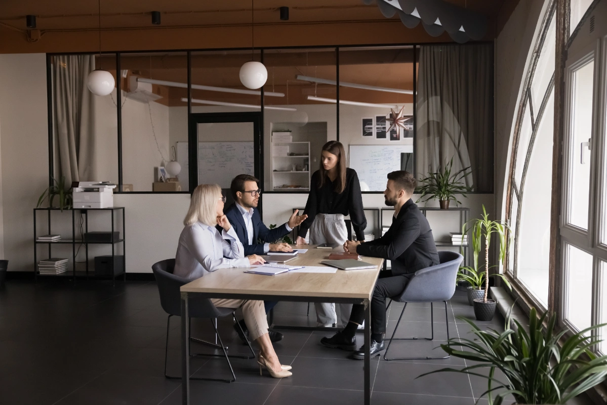Professional discussing telecommunications solutions with a prospective customer